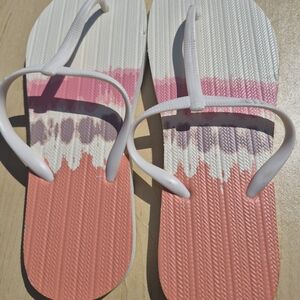 GAP White-Strap Flip Flops Pink Ombre Size 10